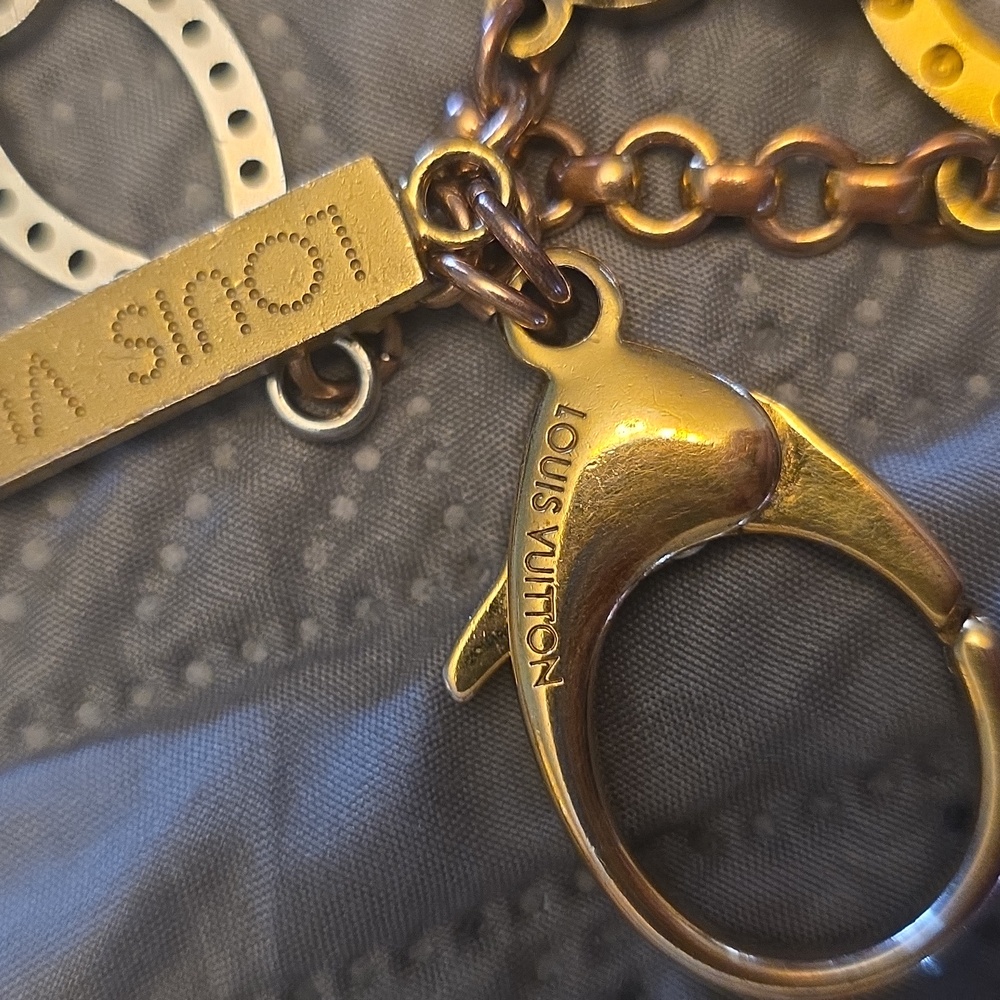 Pre-Loved Louis Vuitton Tapage Bag Charm Authentication Engraving Stamp CK 0142 - Picture 7 of 12